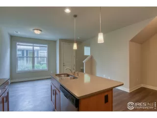 Photo #4: 970329 Listing