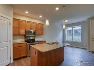 Photo #5: 970329 Listing