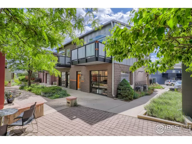 MLS: 970332 Condo For Sale