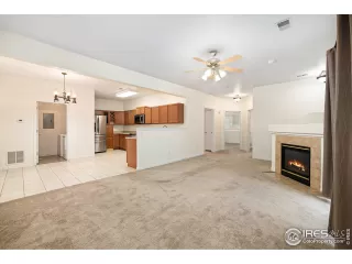 Photo #4: 970373 Listing