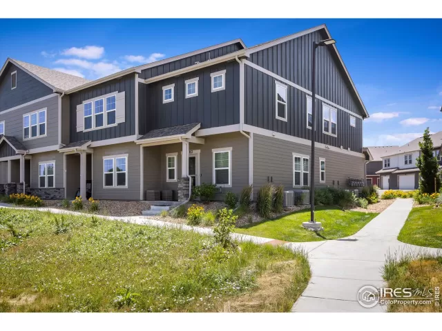 MLS: 970447 Condo For Sale