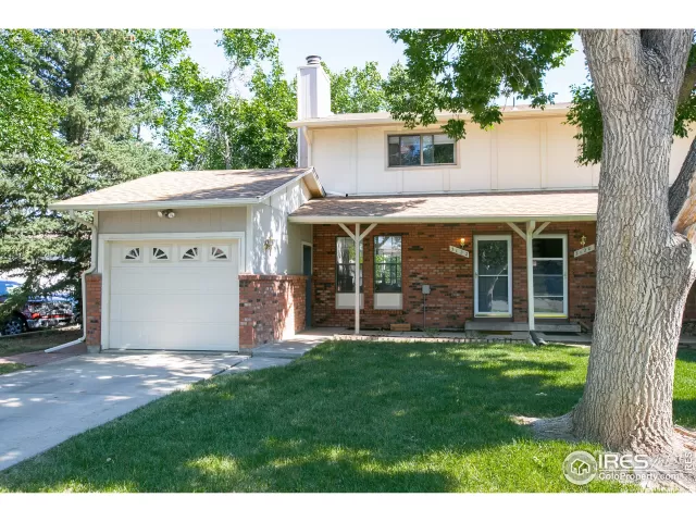 MLS: 970451 Condo For Sale