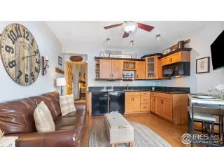 Photo #3: 970458 Listing