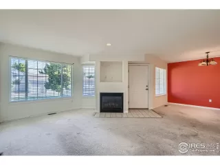 Photo #2: 970500 Listing