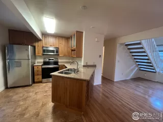 Photo #4: 970560 Listing 