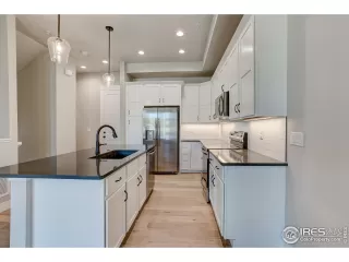 Photo #5: 970562 Listing