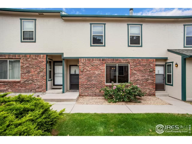 MLS: 970580 Condo For Sale