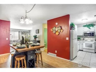 Photo #6: 970580 Listing