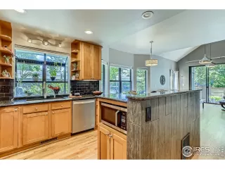 Photo #2: 970627 Listing 