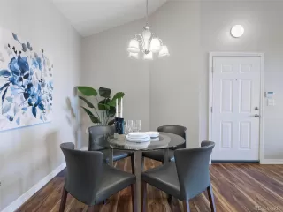 Photo #3: 9706487 Listing