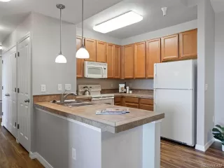 Photo #5: 9706487 Listing