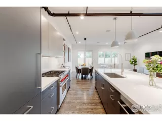 Photo #5: 970655 Listing