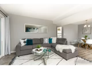 Photo #5: 970832 Listing