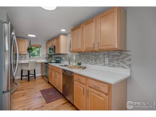 Photo #5: 970861 Listing