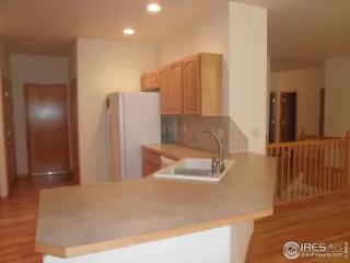 Photo #4: 970892 Listing