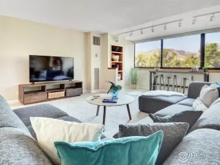 Photo #5: 970917 Listing 