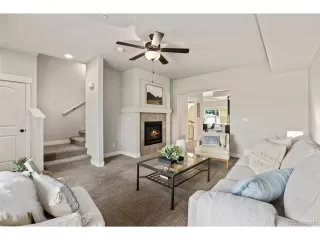 Photo #5: 9709445 Listing