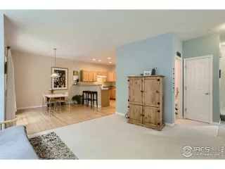 Photo #4: 970959 Listing