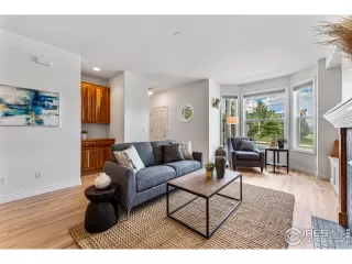 Photo #4: 971045 Listing