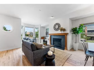 Photo #5: 971045 Listing