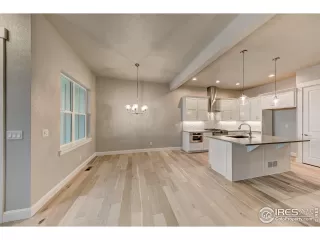 Photo #5: 971056 Listing 