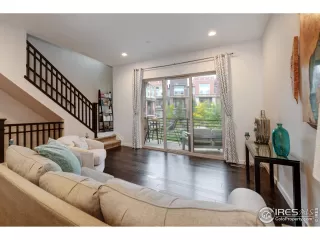 Photo #2: 971086 Listing 