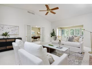 Photo #6: 971090 Listing