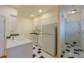 Photo #6: 971172 Listing