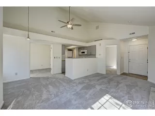 Photo #6: 971370 Listing