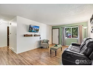 Photo #4: 971382 Listing