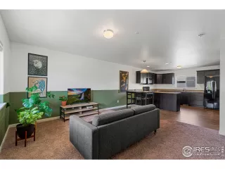 Photo #3: 971395 Listing