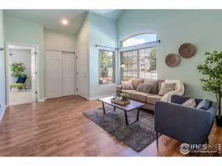 Photo #6: 971400 Listing 