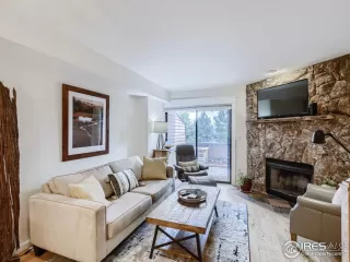 Photo #6: 971472 Listing