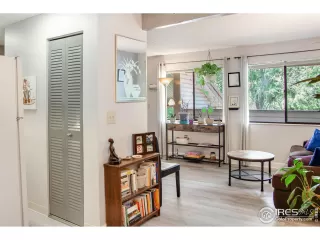 Photo #4: 971491 Listing