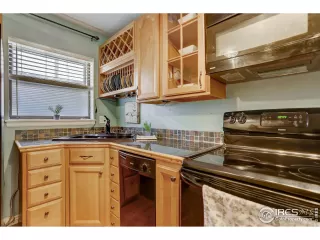 Photo #5: 971520 Listing 