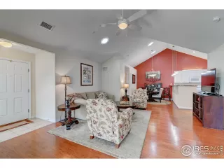 Photo #4: 971524 Listing