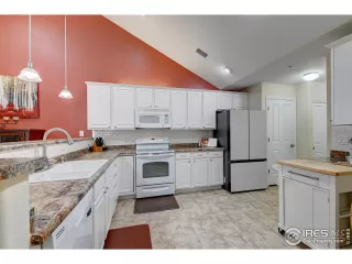 Photo #5: 971524 Listing