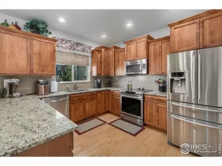 Photo #4: 971560 Listing