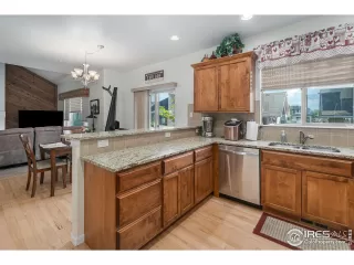 Photo #5: 971560 Listing