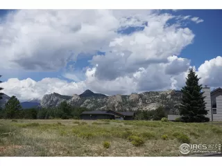 Photo #4: 971561 Listing