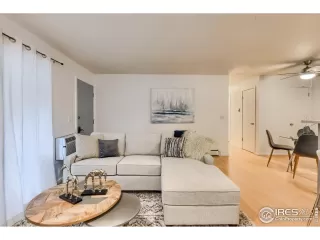 Photo #5: 971584 Listing 