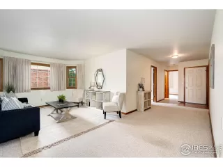 Photo #3: 971711 Listing