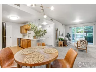 Photo #6: 971852 Listing