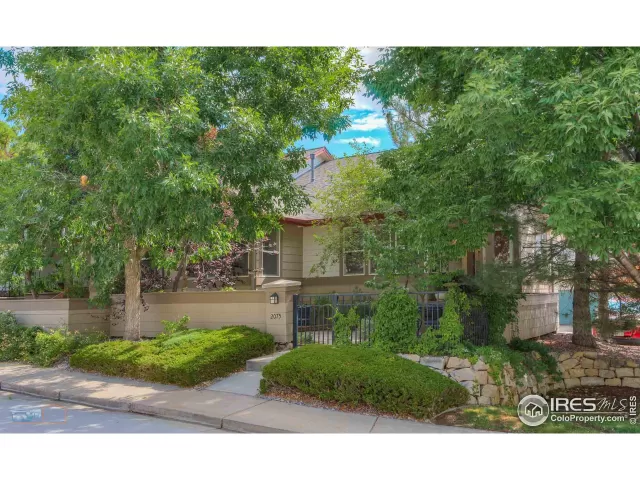 MLS: 971932 Condo For Sale