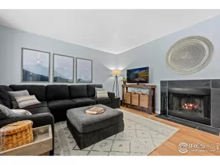 Photo #4: 971955 Listing