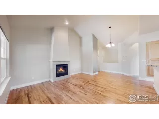 Photo #4: 971966 Listing