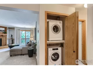 Photo #6: 971996 Listing