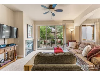 Photo #5: 972019 Listing