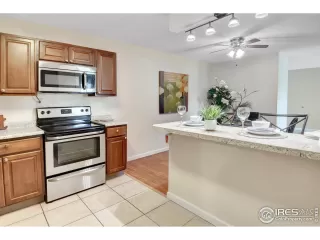 Photo #5: 972049 Listing 