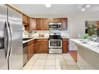 Photo #6: 972049 Listing 